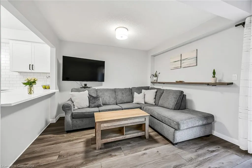 54 Argyle Street S, #2