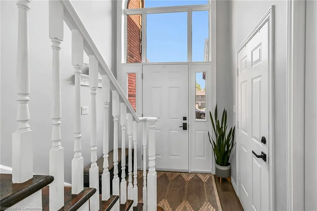 54 Argyle Street S, #2