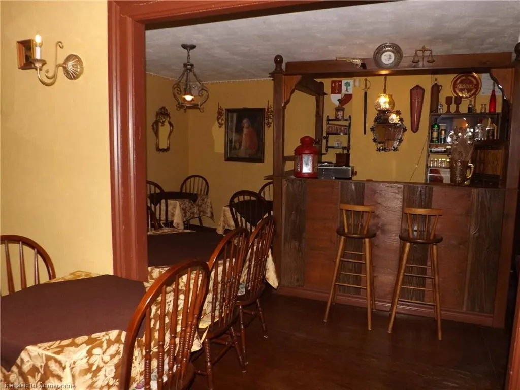 5815 Main Street