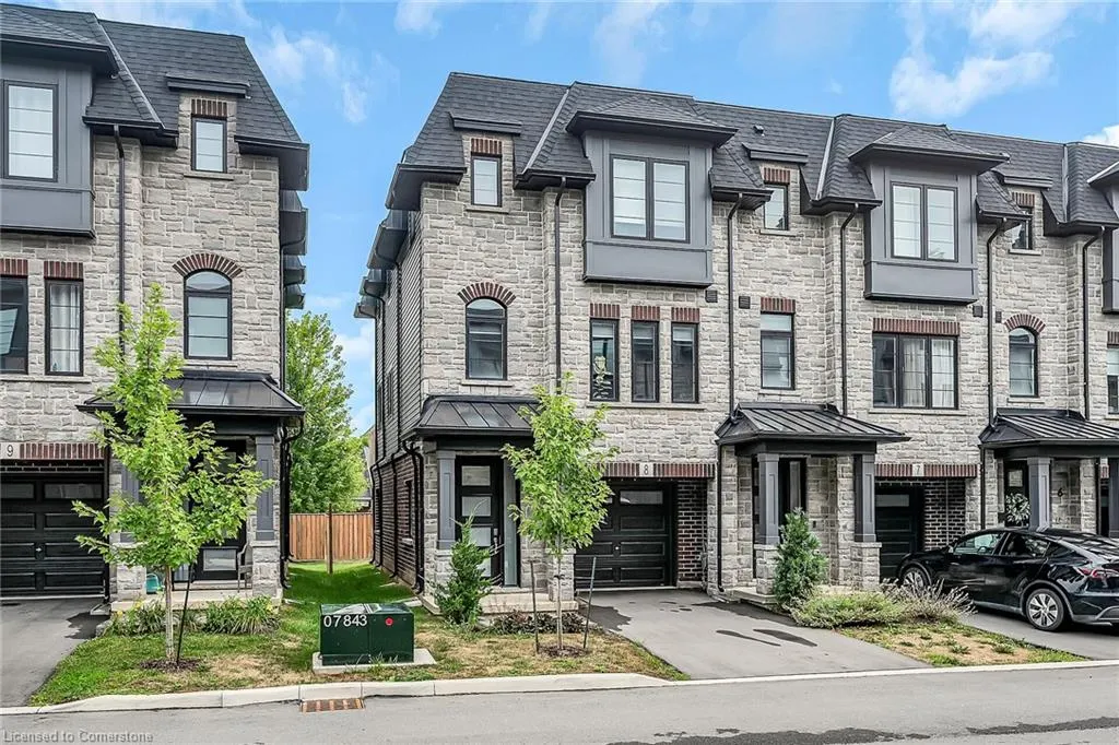 187 Wilson Street West Street W, #8
