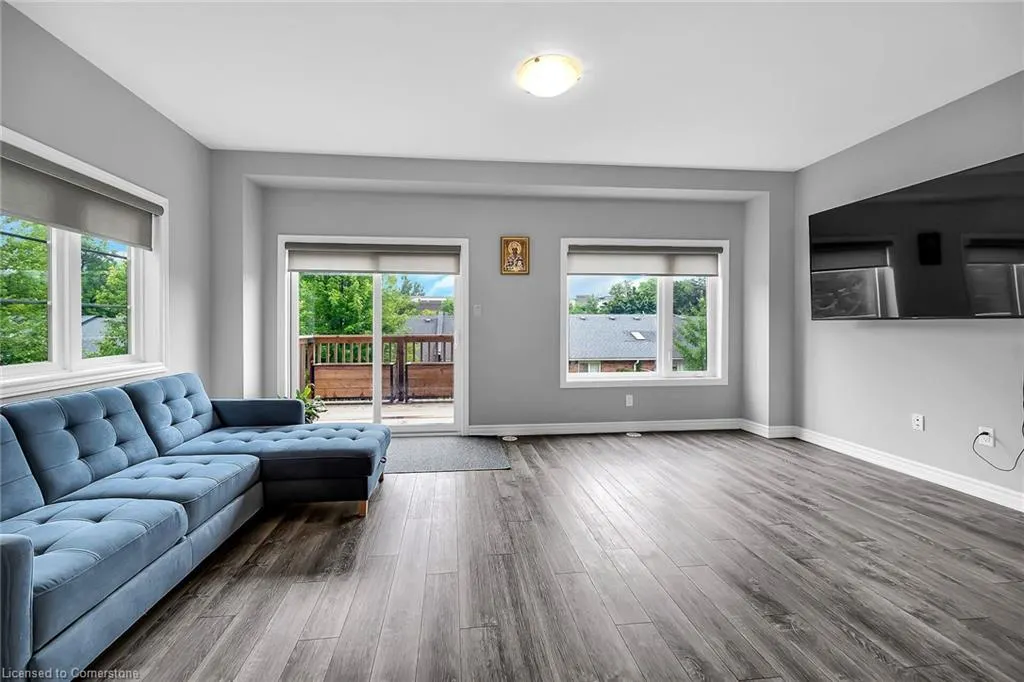 187 Wilson Street West Street W, #8