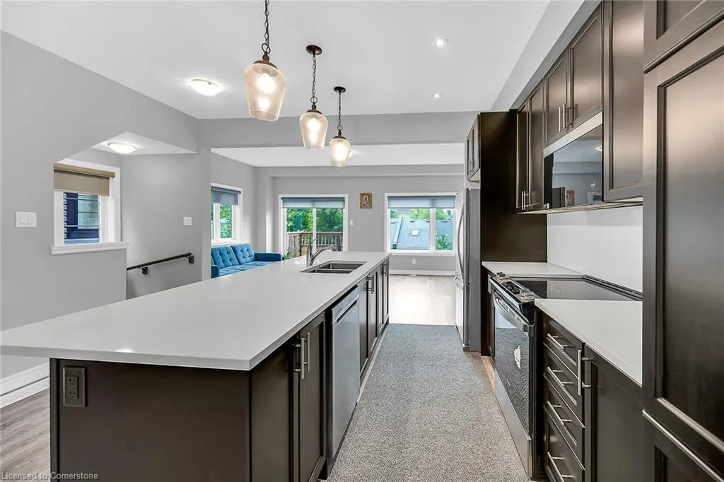 187 Wilson Street West Street W, #8