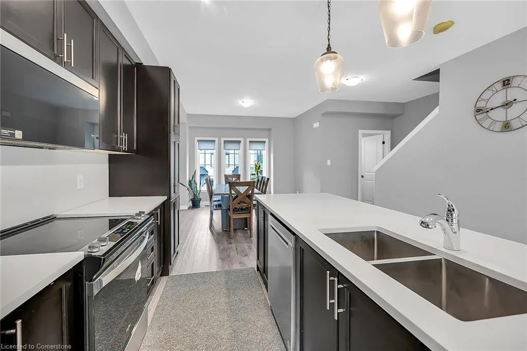 187 Wilson Street West Street W, #8