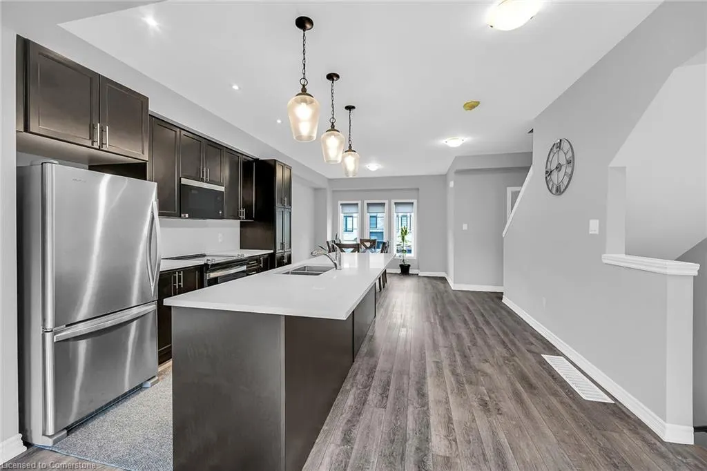 187 Wilson Street West Street W, #8