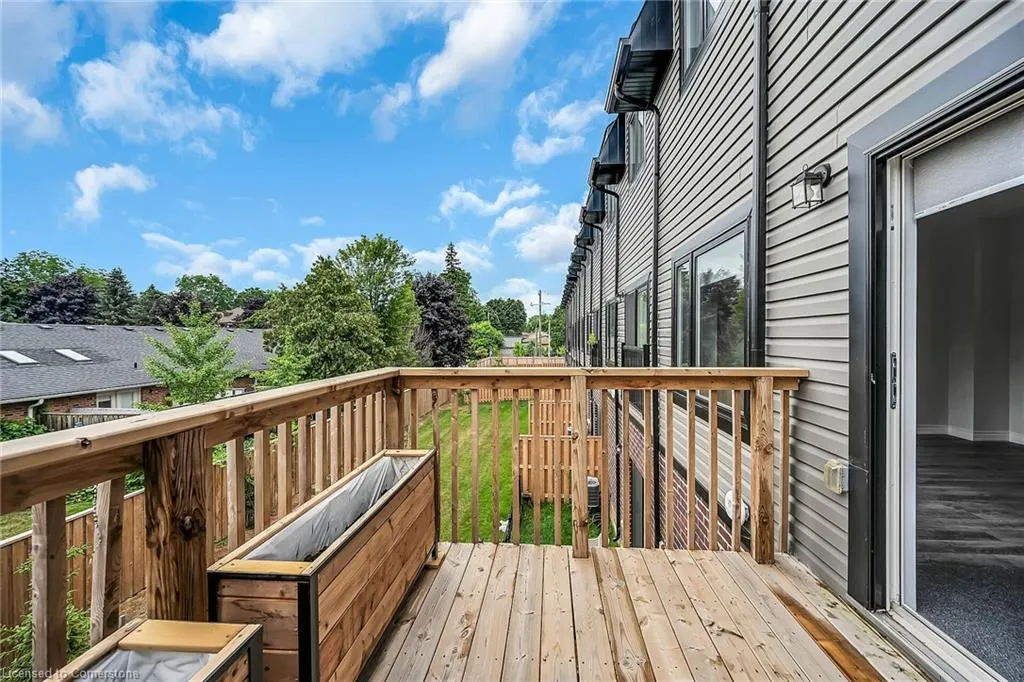 187 Wilson Street West Street W, #8