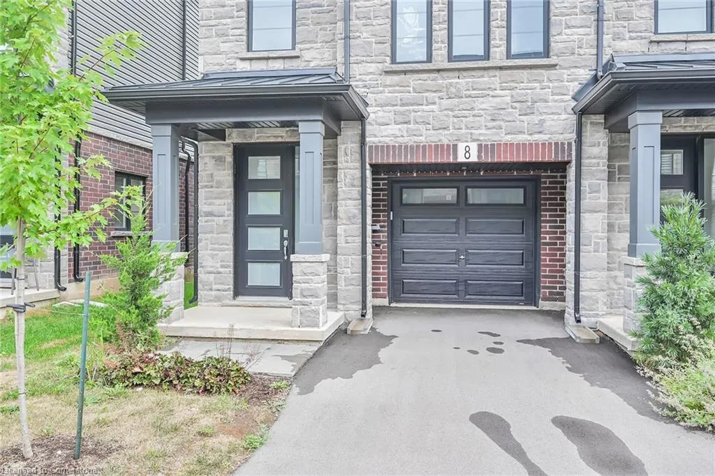 187 Wilson Street West Street W, #8