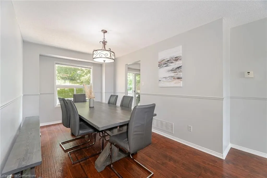 28 Lakeview Court