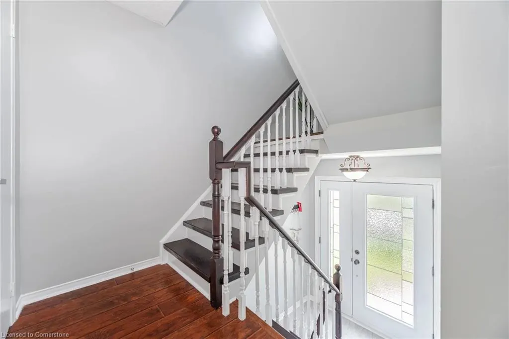 28 Lakeview Court