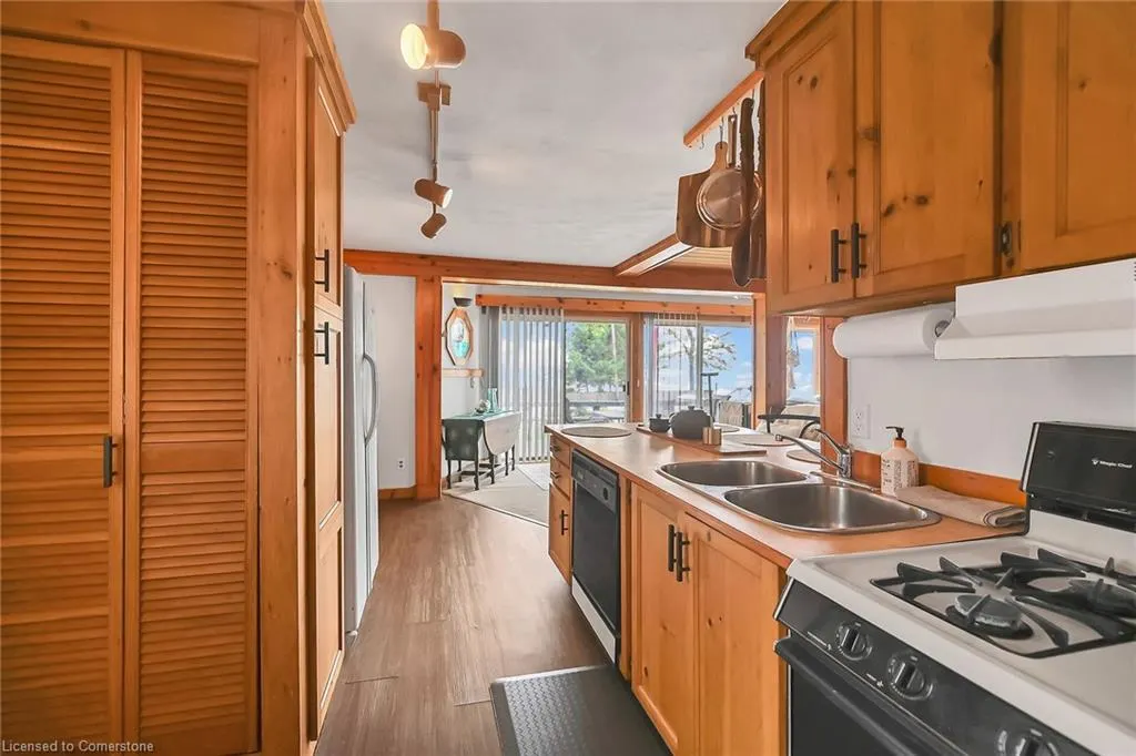 271 Blue Water Parkway