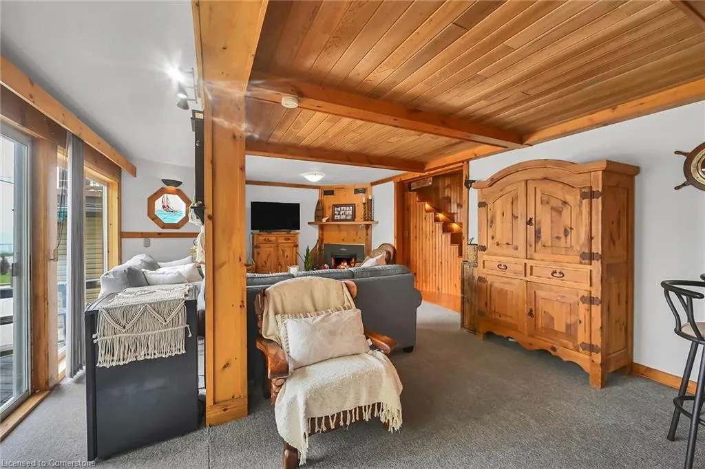 271 Blue Water Parkway
