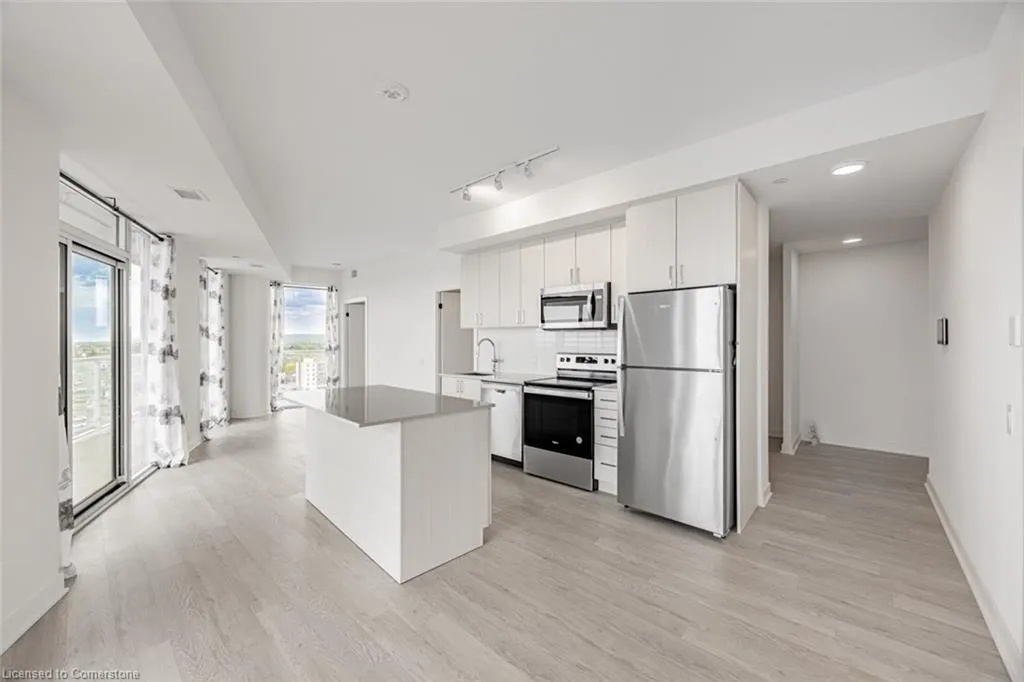 2782 Barton Street E, #916