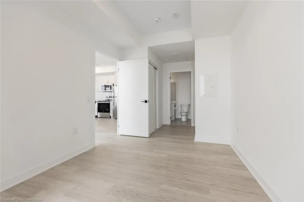 2782 Barton Street E, #916