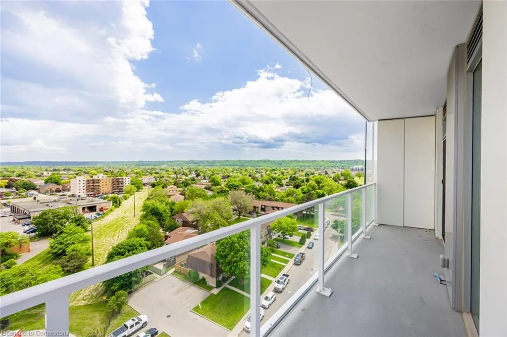 2782 Barton Street E, #916