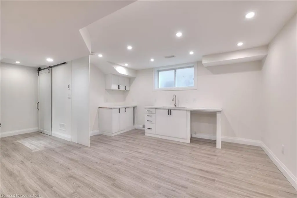 30 Mistywood Street