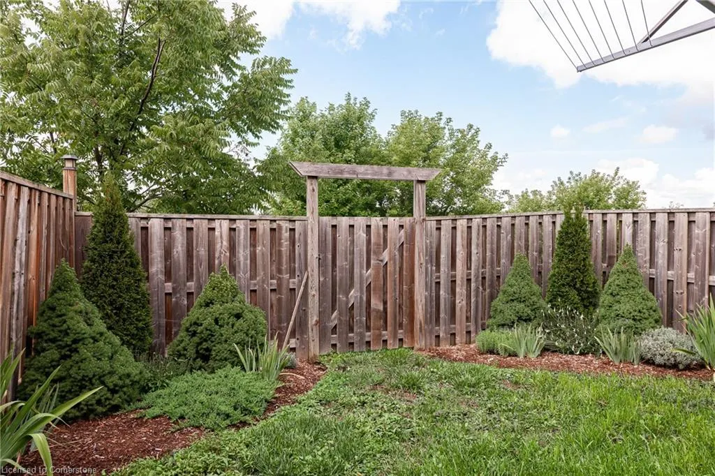 110 Athlone Crescent