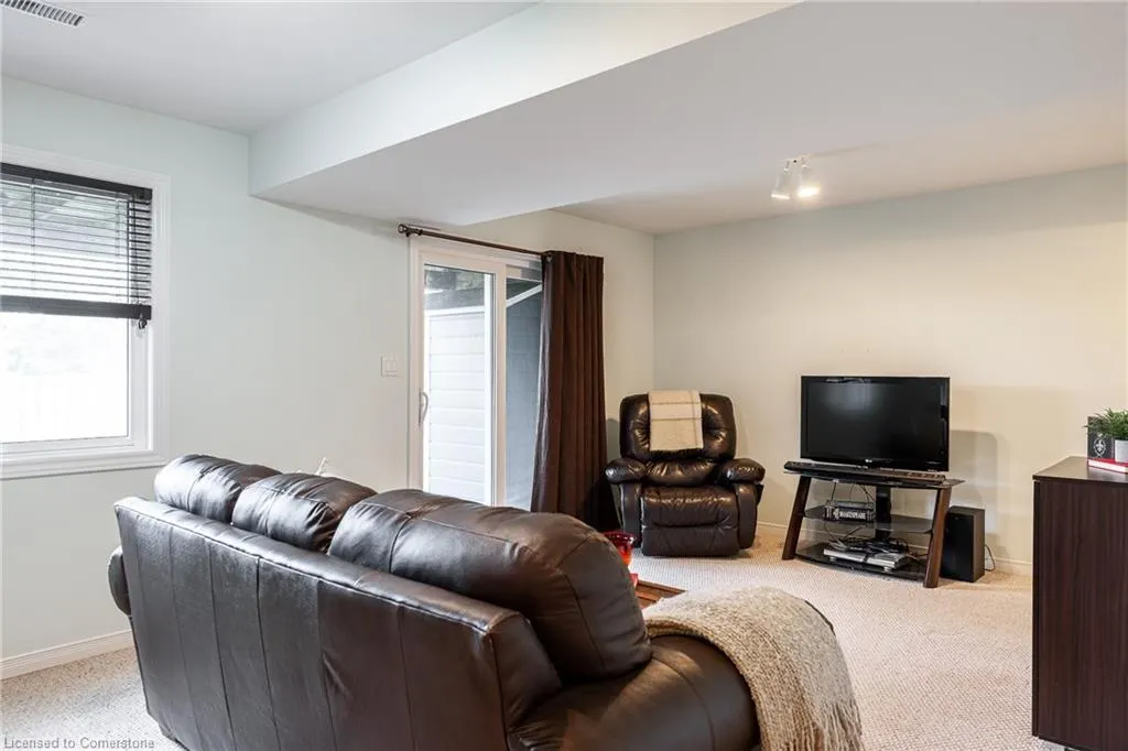 110 Athlone Crescent