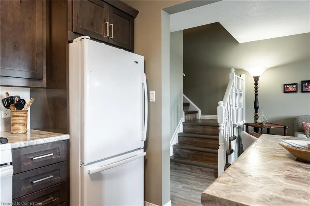 110 Athlone Crescent