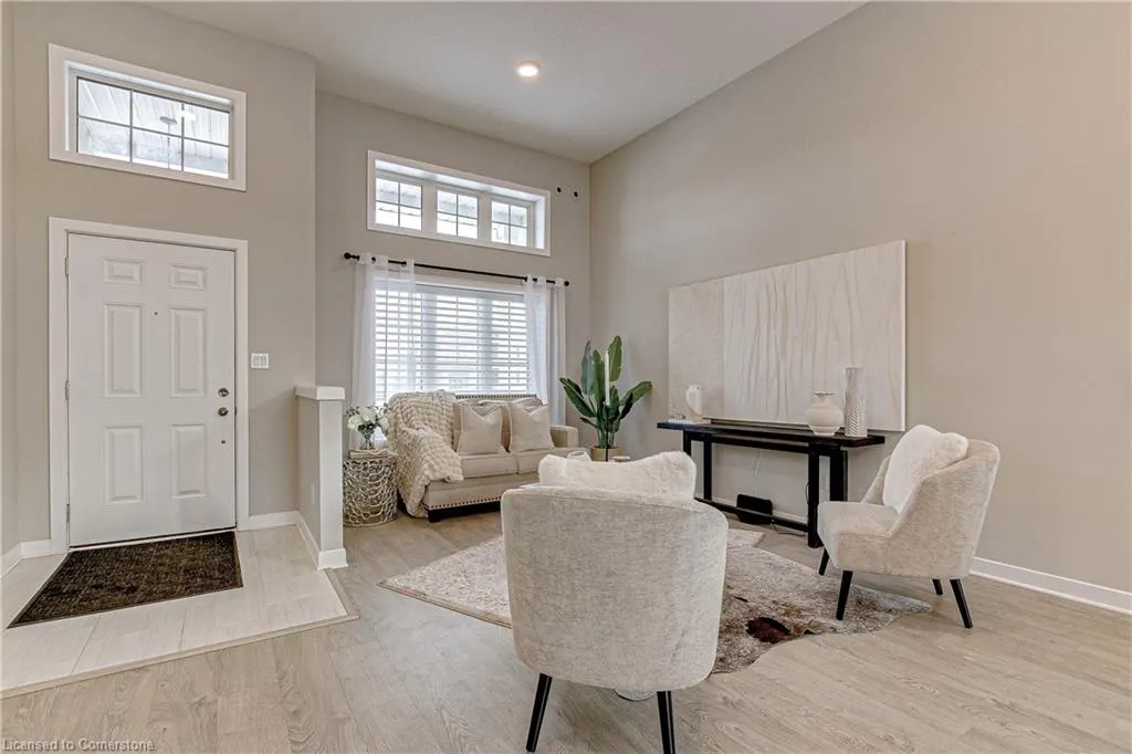 9 Clover Cir Circle