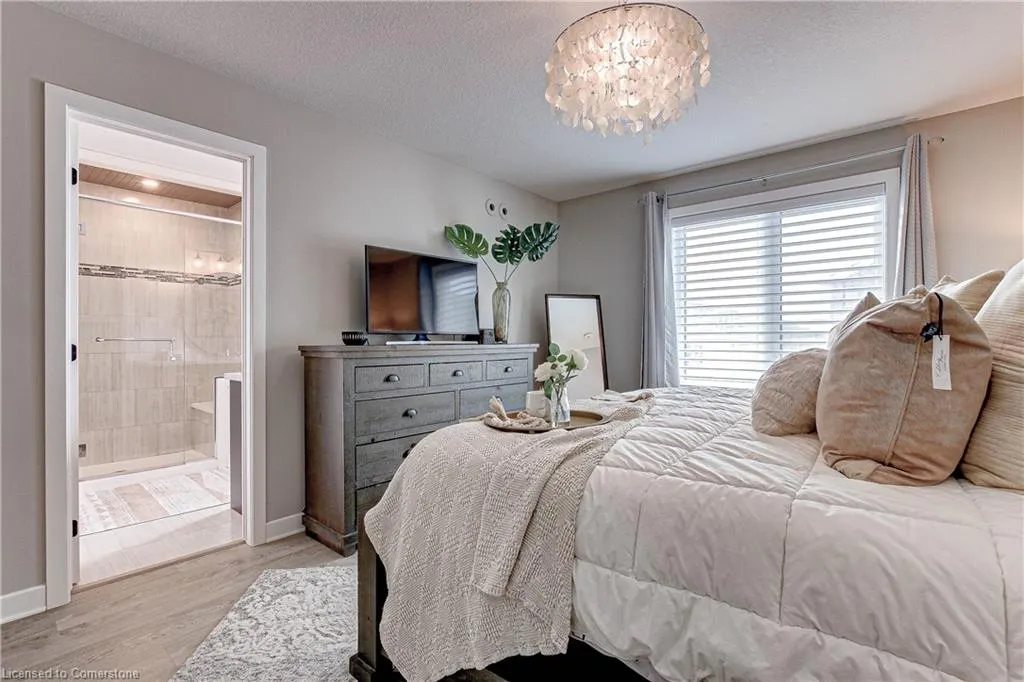9 Clover Cir Circle