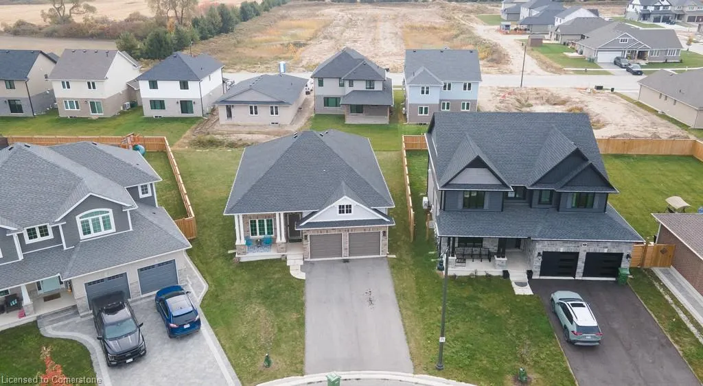 9 Clover Cir Circle