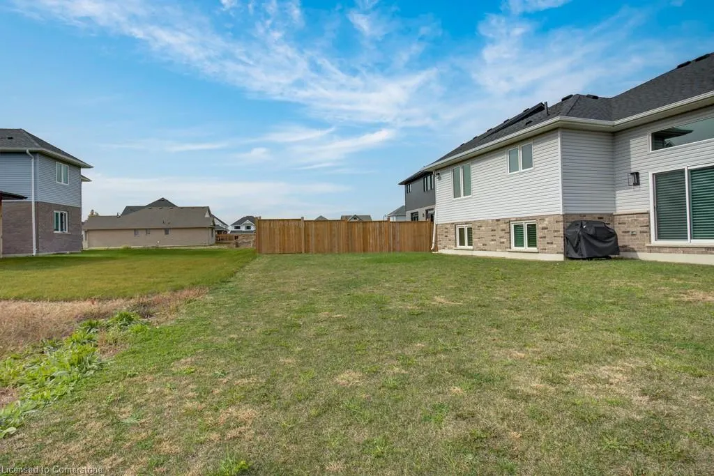 9 Clover Cir Circle