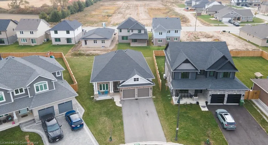 9 Clover Cir Circle