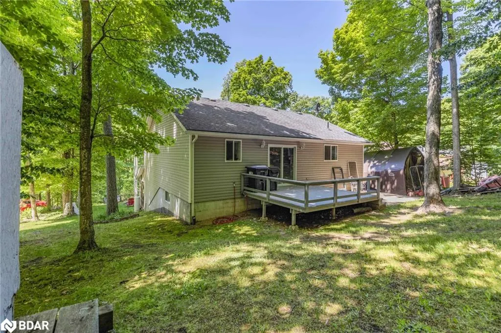 87 Farlain Lake Road E