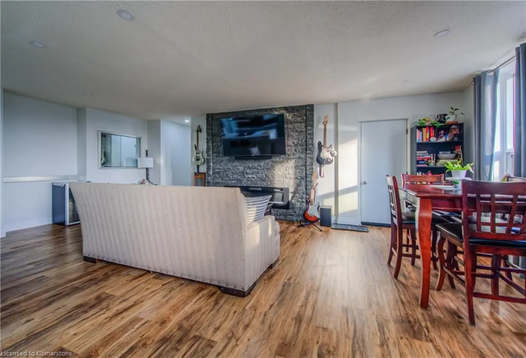 185 Kehl Street, #410