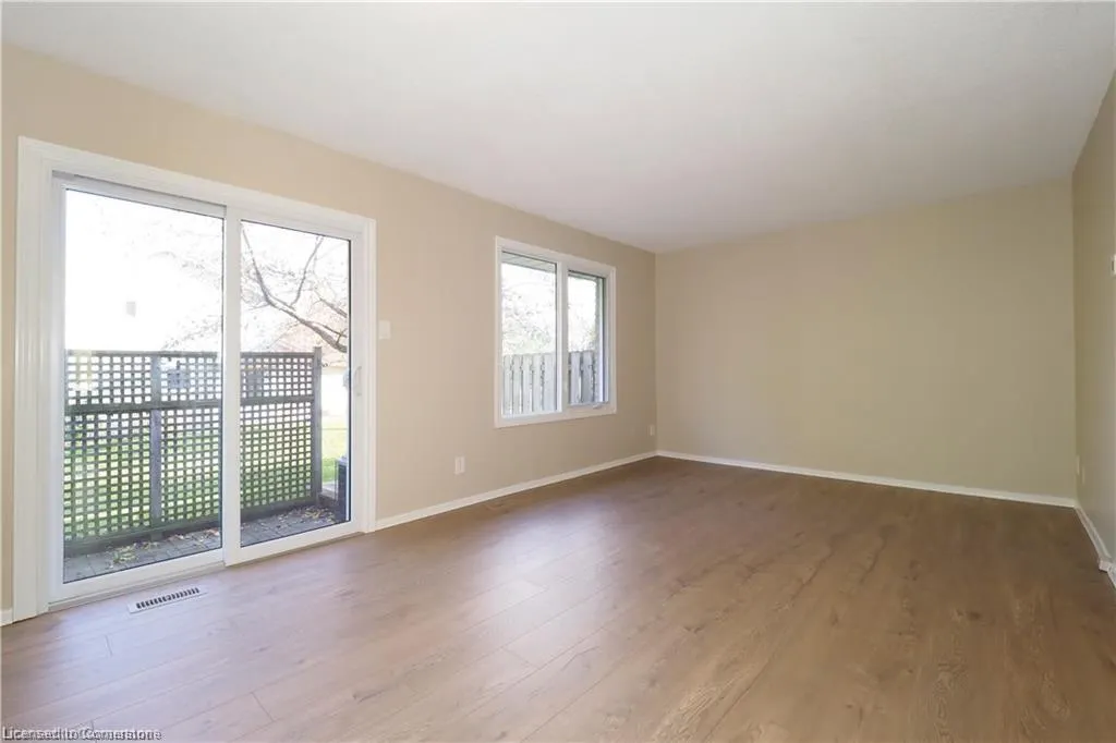 395 Kingscourt Drive, #2