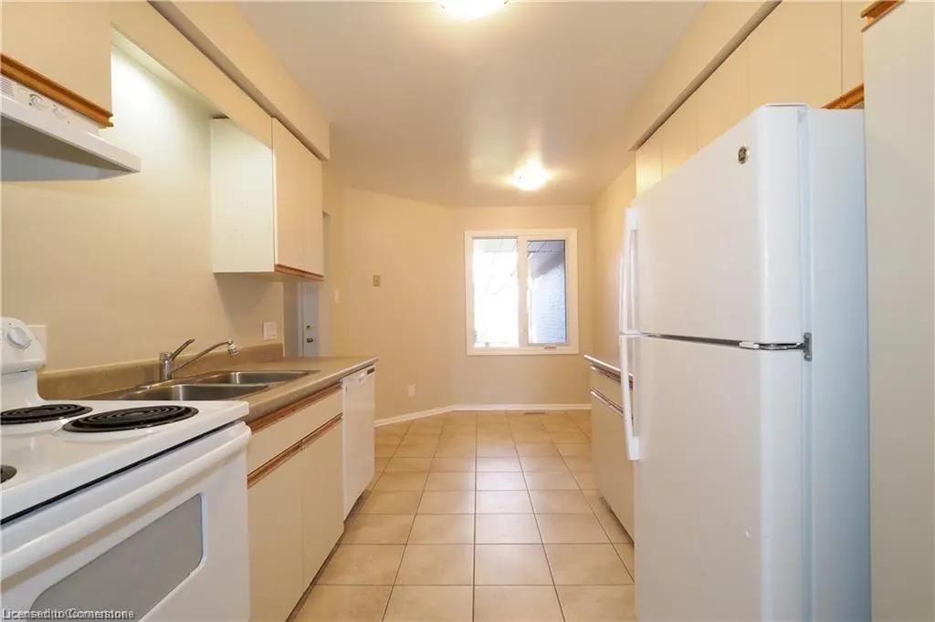 395 Kingscourt Drive, #2