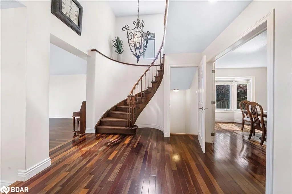 43 Falling Brook Drive