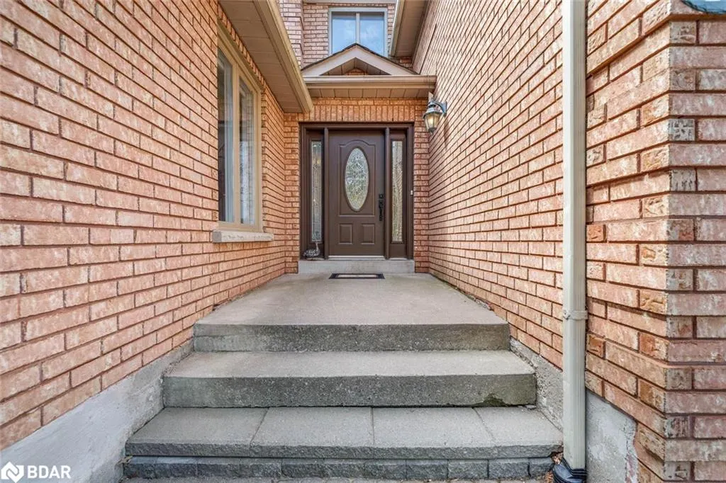 43 Falling Brook Drive