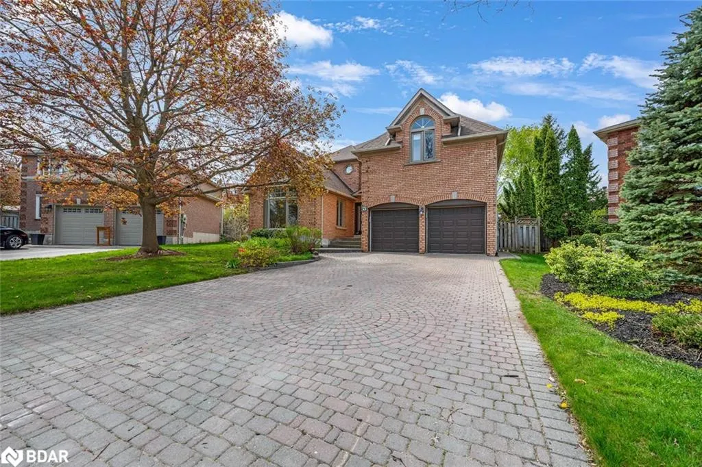 43 Falling Brook Drive