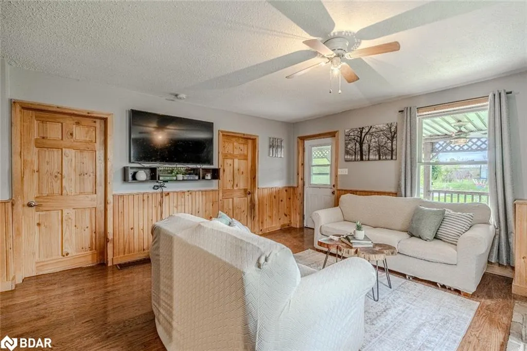 1601 Penetanguishene Road