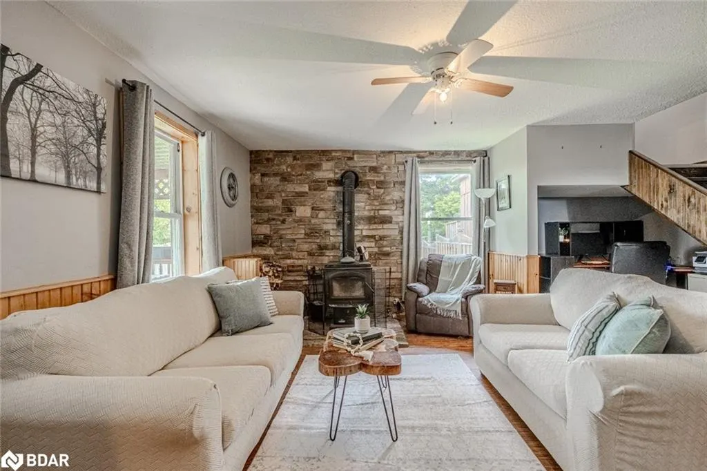 1601 Penetanguishene Road