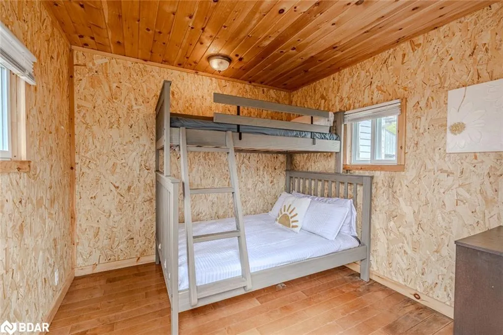 1601 Penetanguishene Road