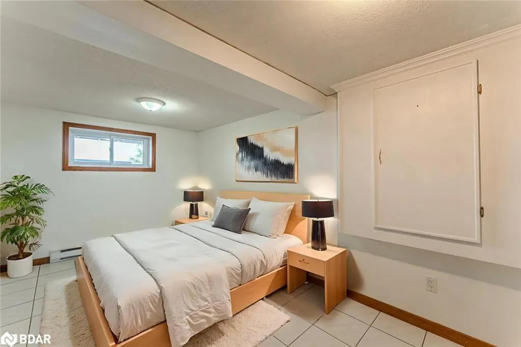 5580 Penetanguishene Road
