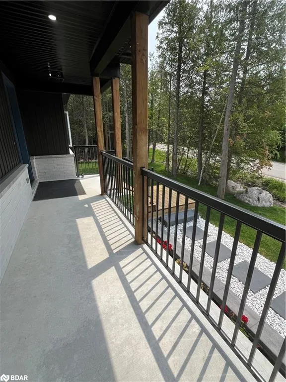 48 Iroquois Crescent