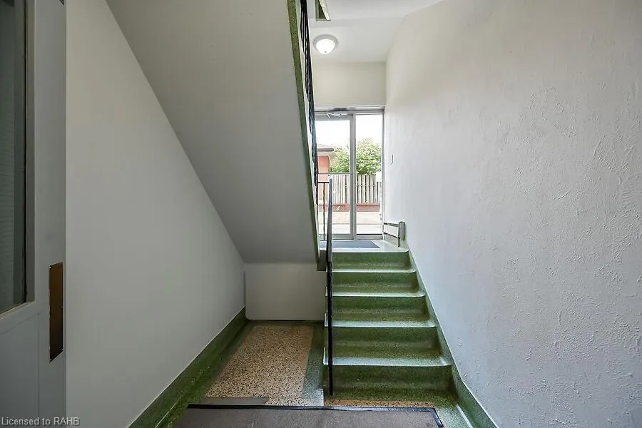 9 Grant Boulevard, #107