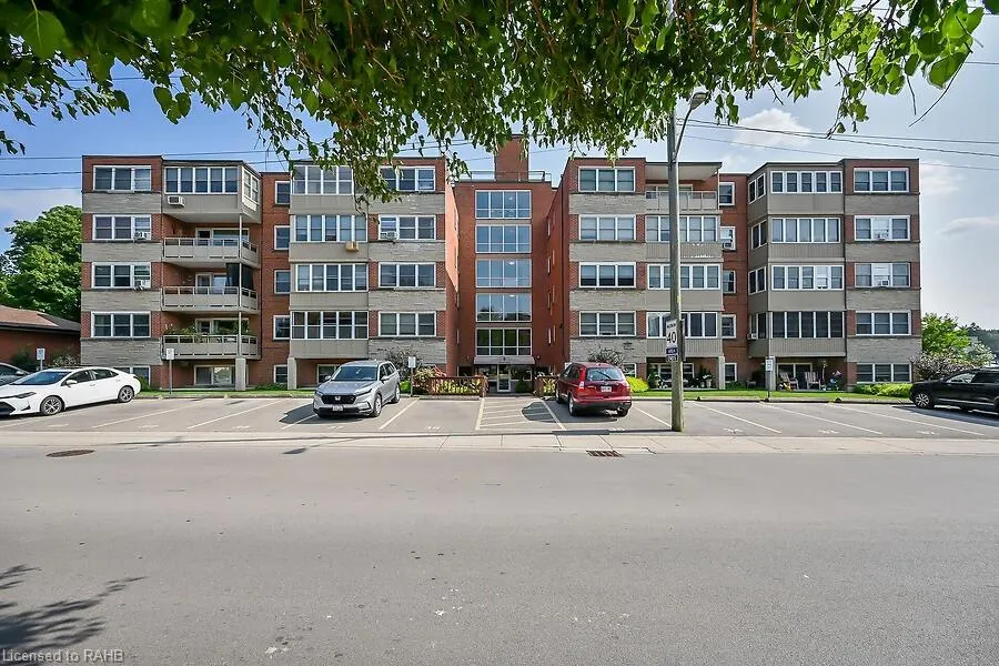 9 Grant Boulevard, #107