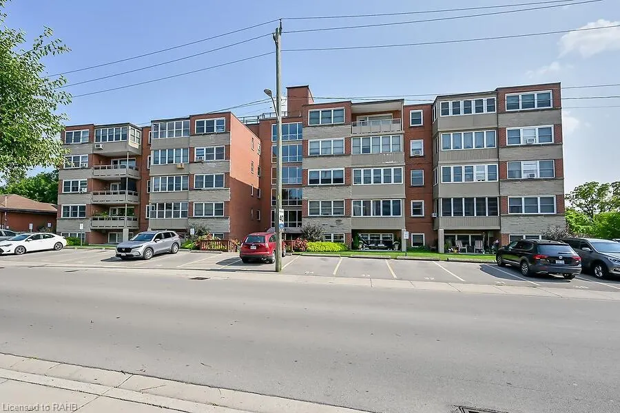9 Grant Boulevard, #107