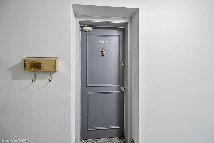 9 Grant Boulevard, #107