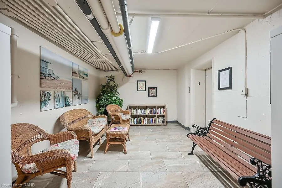 9 Grant Boulevard, #107