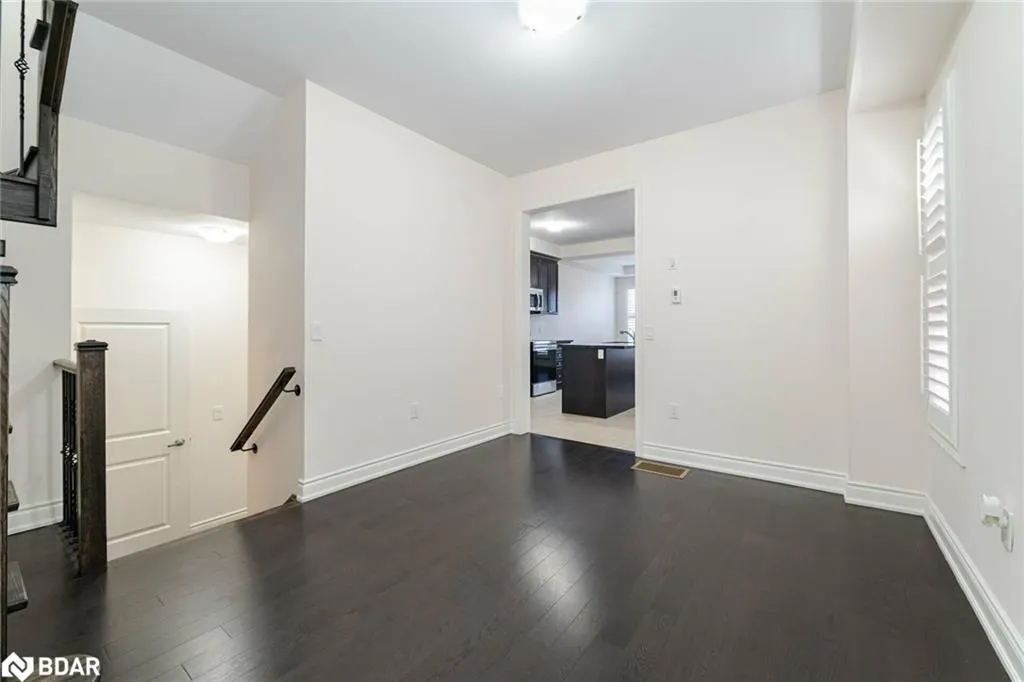 84 Heming Trail