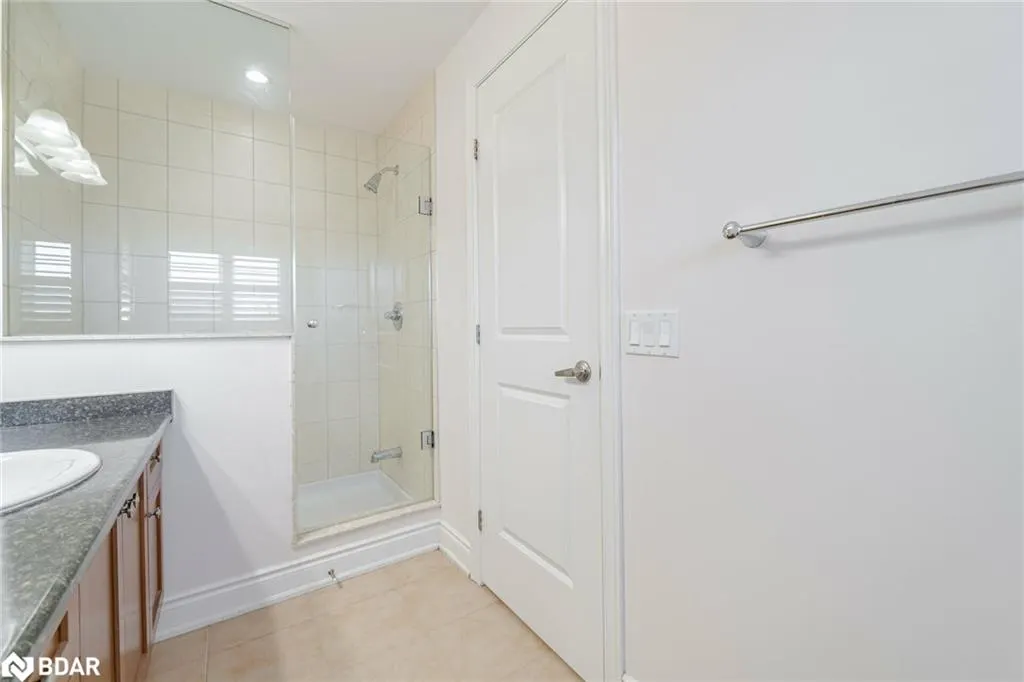 84 Heming Trail