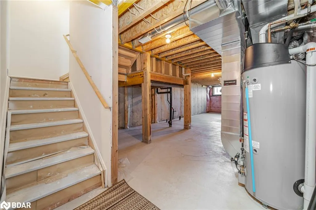 84 Heming Trail