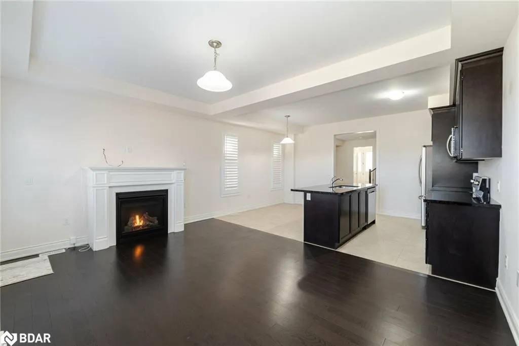 84 Heming Trail
