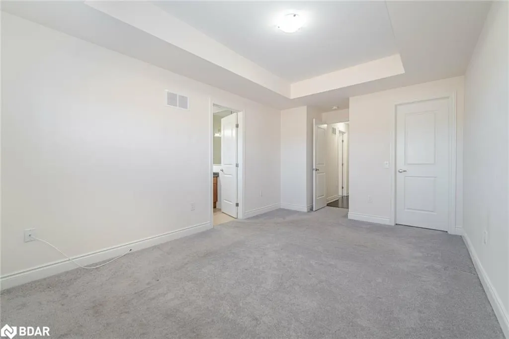 84 Heming Trail