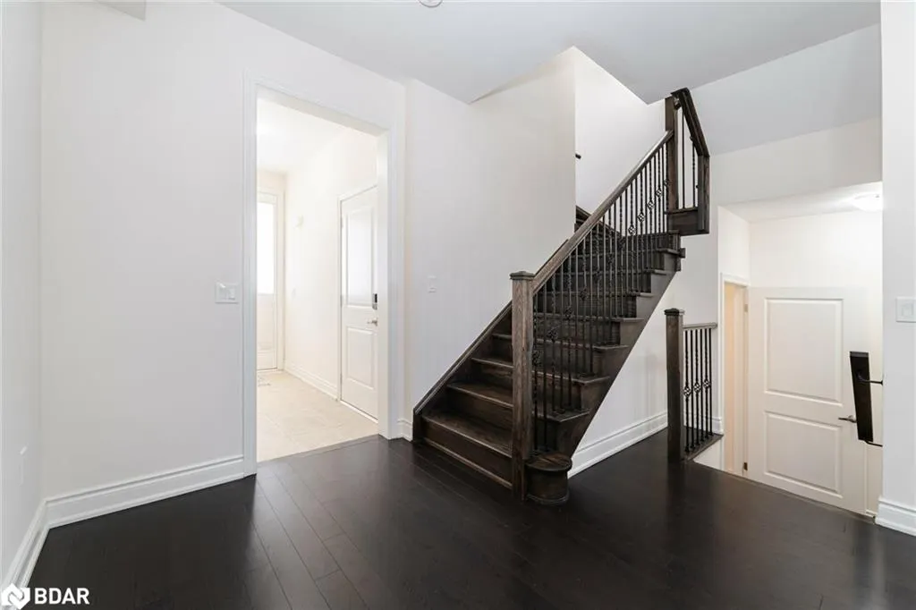 84 Heming Trail