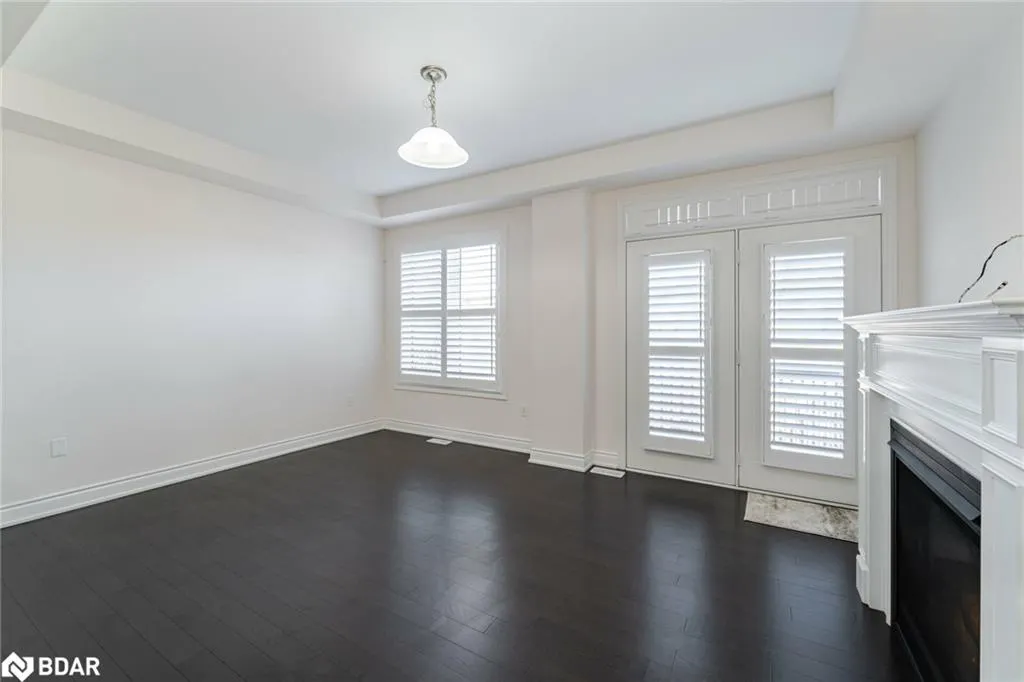 84 Heming Trail